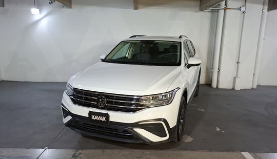 Volkswagen • Tiguan