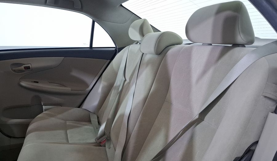 Toyota Corolla 1.8 LE AT Sedan 2013