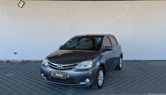 Toyota • Etios
