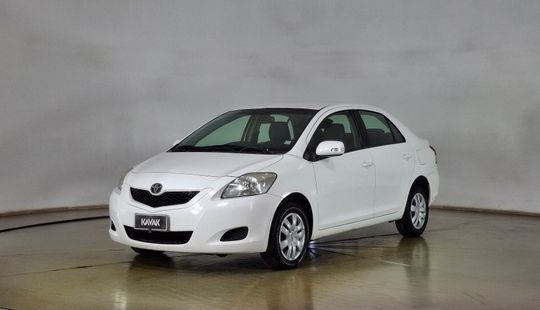 Toyota • Yaris