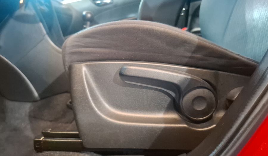 Suzuki Swift 1.4 GLS MT Hatchback 2015