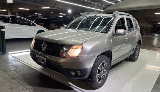 Renault • Duster