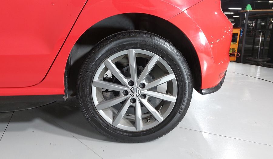 Volkswagen Polo 1.6 COMFORTLINE PLUS AUTO Hatchback 2021