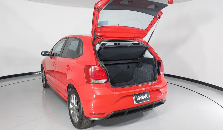 Volkswagen Polo 1.6 COMFORTLINE PLUS AUTO Hatchback 2021