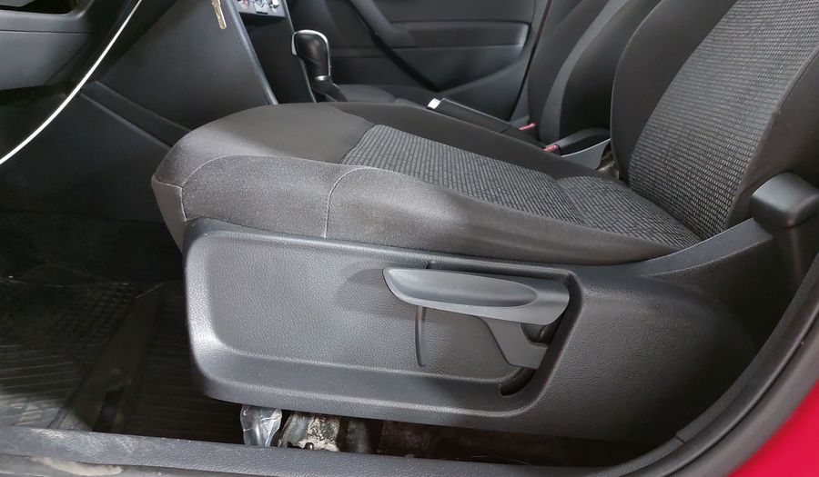 Volkswagen Polo 1.6 COMFORTLINE PLUS AUTO Hatchback 2021