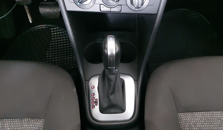 Volkswagen Polo 1.6 COMFORTLINE PLUS AUTO Hatchback 2021