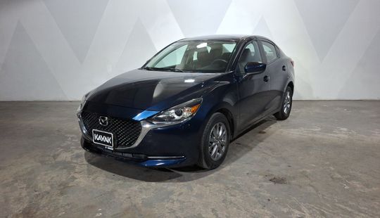 2022 • 33,443 km • Automático