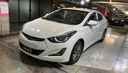 Hyundai • Elantra