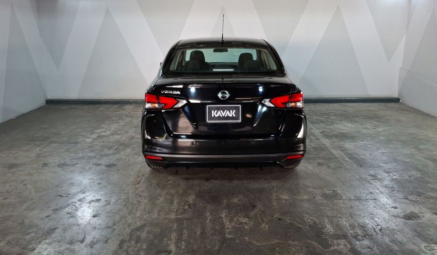 Nissan Versa 1.6 SENSE Sedan 2020
