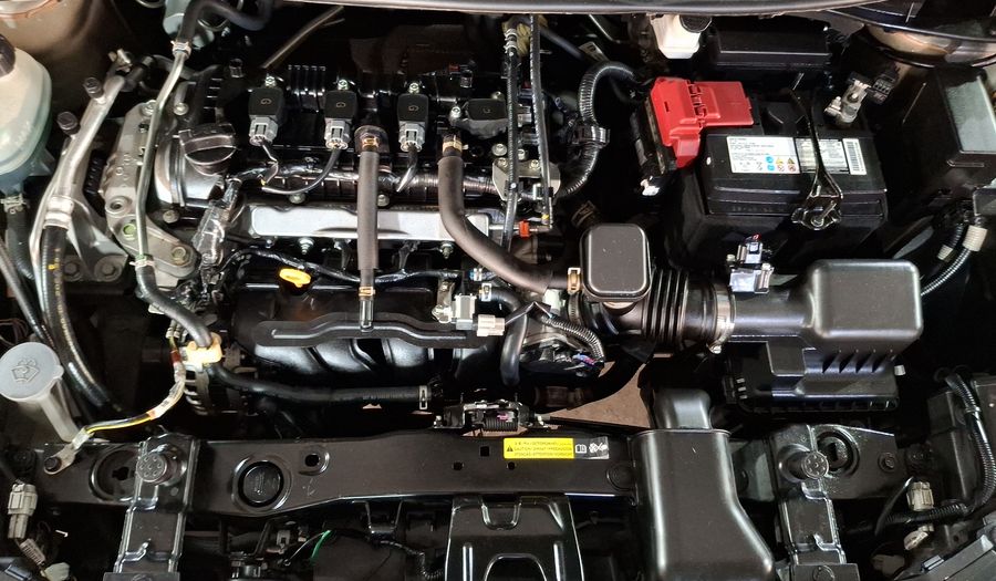 Nissan Versa 1.6 SENSE Sedan 2020