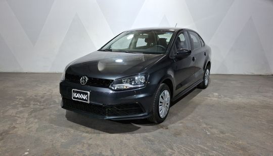 Volkswagen • Vento