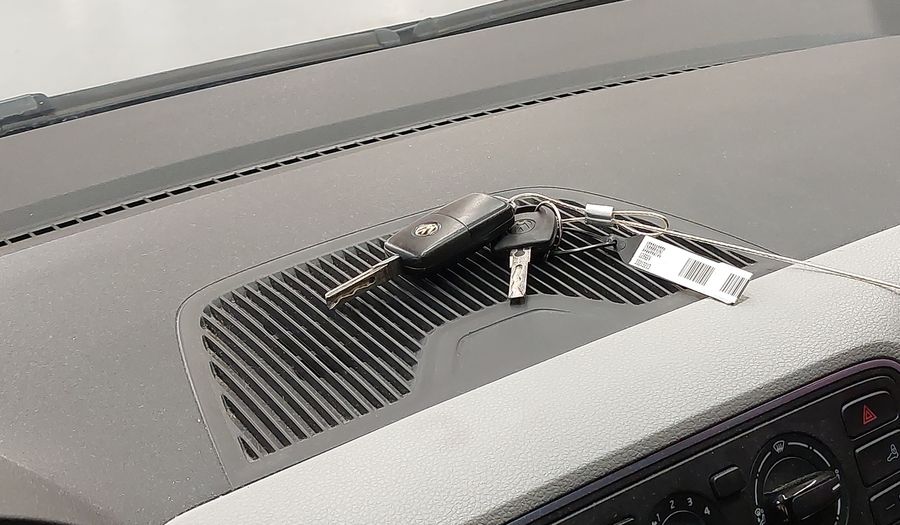 Volkswagen Up MPI MOVE UP Hatchback 2016