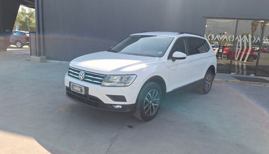 Volkswagen • Tiguan