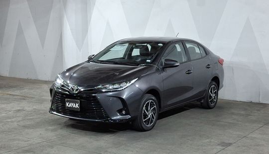 Toyota • Yaris