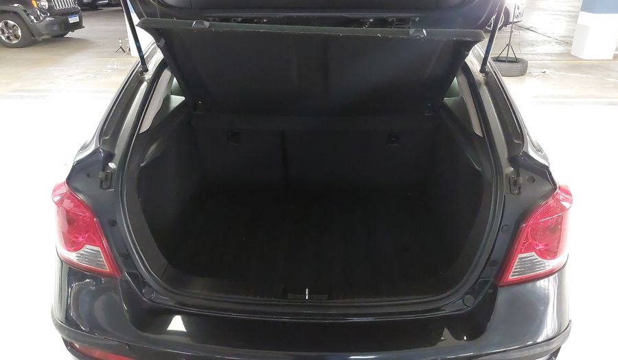 Chevrolet Cruze 1.8 16V SPORT6 FLEX LT AUTO Hatchback 2015