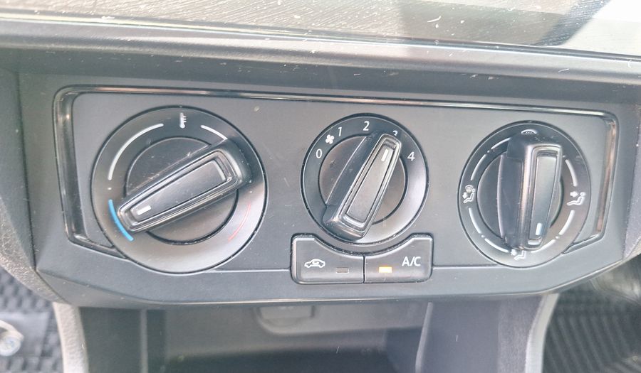 Volkswagen Voyage 1.6 TRENDLINE Sedan 2019