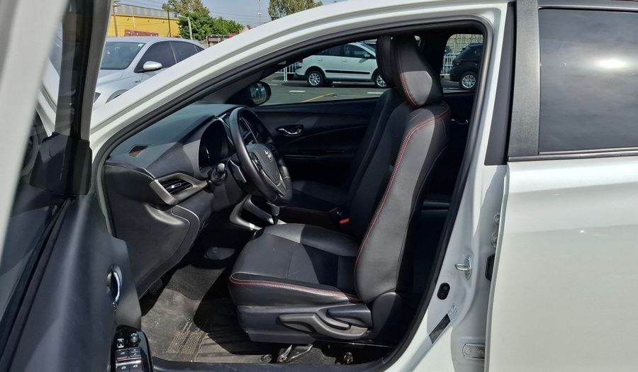 Toyota Yaris 1.5 S CVT Hatchback 2021