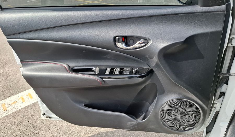 Toyota Yaris 1.5 S CVT Hatchback 2021