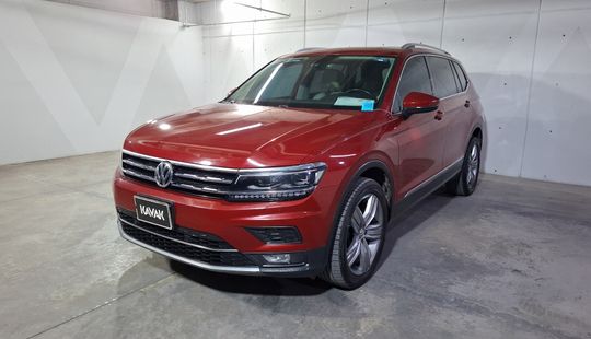 Volkswagen • Tiguan
