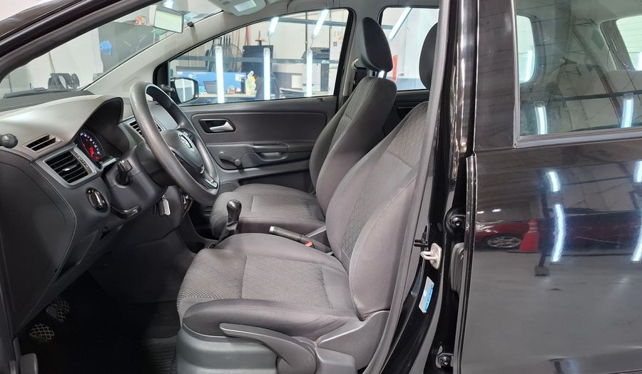 Volkswagen Fox 1.6 COMFORTLINE Hatchback 2016