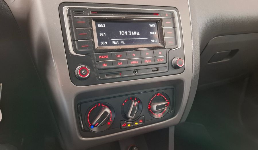 Volkswagen Fox 1.6 COMFORTLINE Hatchback 2016