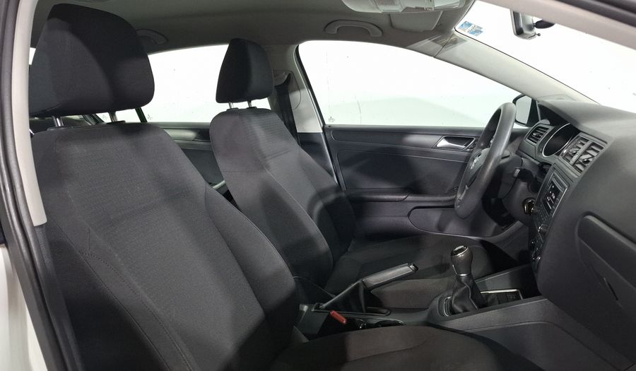 Volkswagen Jetta 2.0 MT Sedan 2018