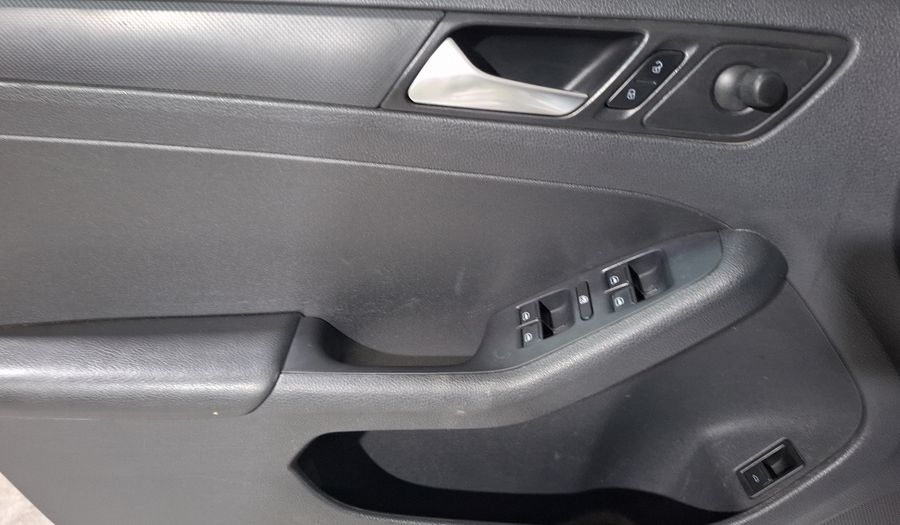 Volkswagen Jetta 2.0 MT Sedan 2018