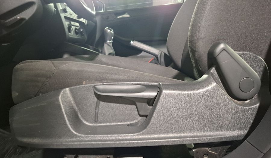 Volkswagen Jetta 2.0 MT Sedan 2018