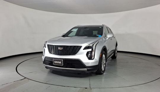 Cadillac • XT4