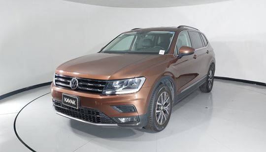 Volkswagen • Tiguan
