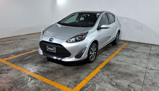 Toyota • Prius C
