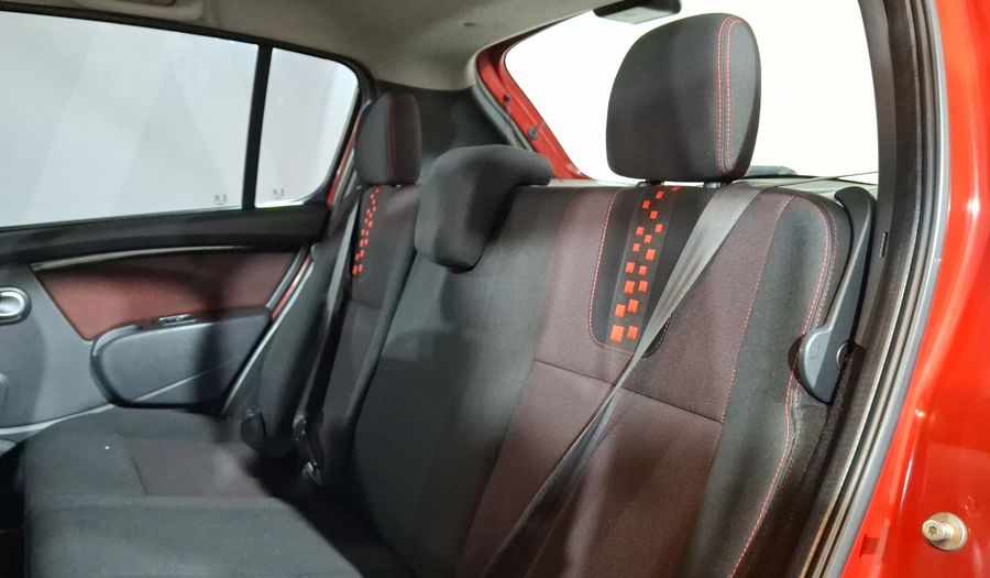 Renault Stepway 1.6 DYNAMIQUE MEDIA NAV MT Hatchback 2014