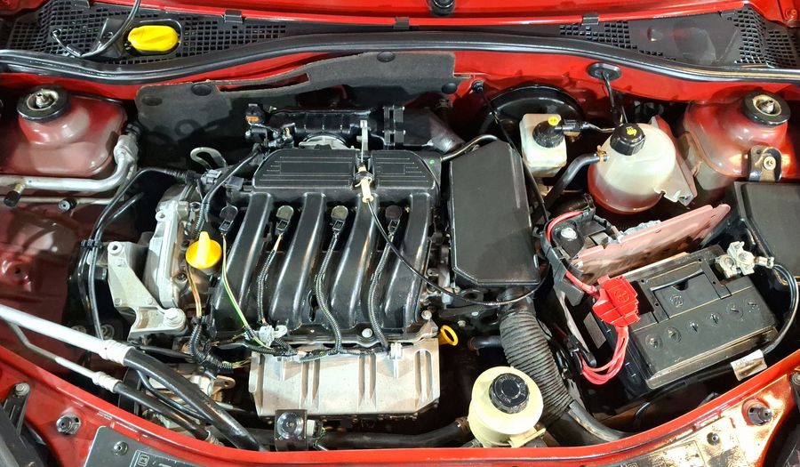 Renault Stepway 1.6 DYNAMIQUE MEDIA NAV MT Hatchback 2014