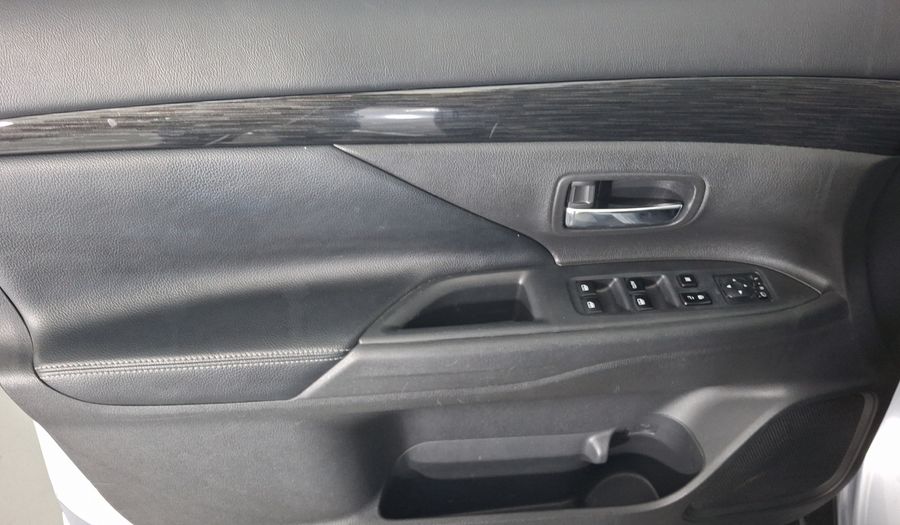 Mitsubishi Outlander 2.4 LIMITED Suv 2017