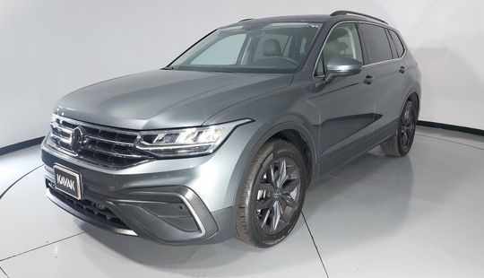 Volkswagen • Tiguan