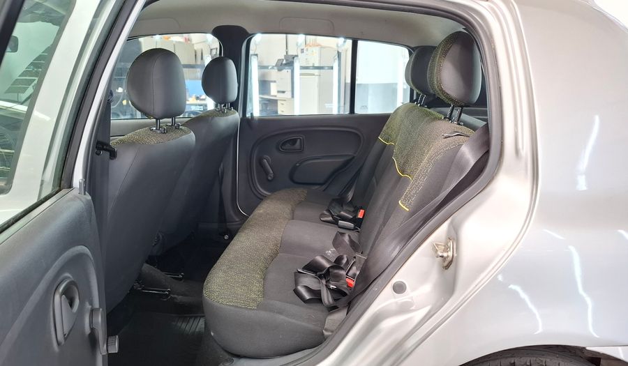 Renault Clio 1.1 MIO EXPRESSION PACK II MT Hatchback 2013