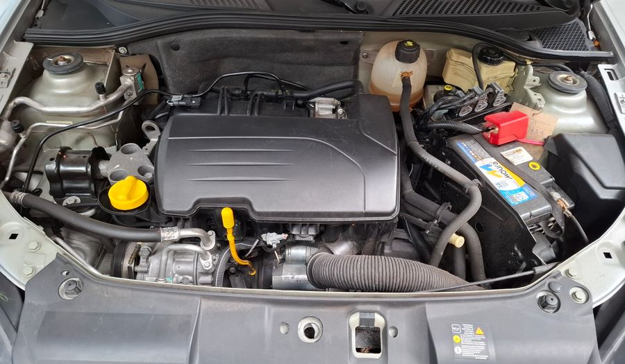 Renault Clio 1.1 MIO EXPRESSION PACK II MT Hatchback 2013