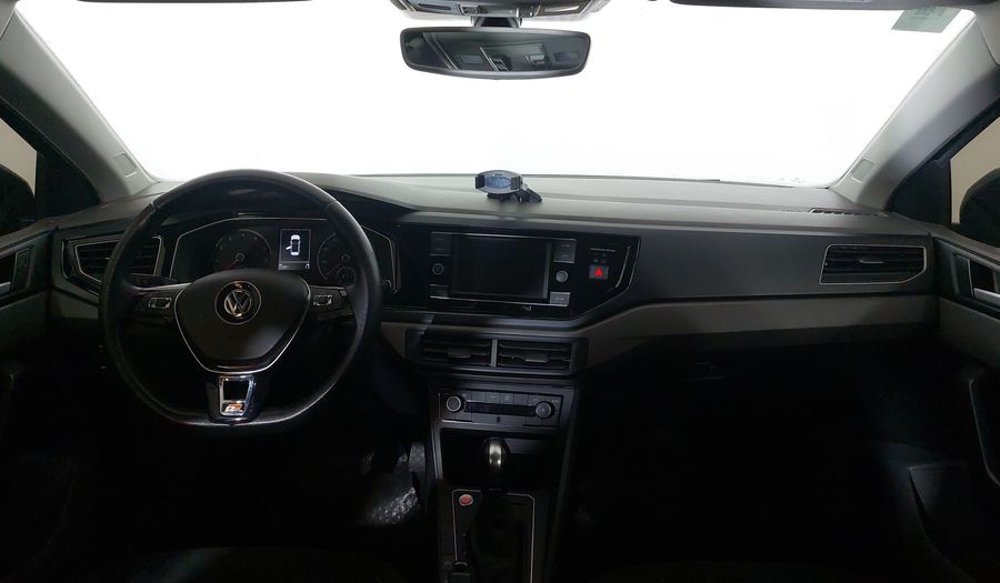 Volkswagen Polo 200 TSI COMFORTLINE Hatchback 2020
