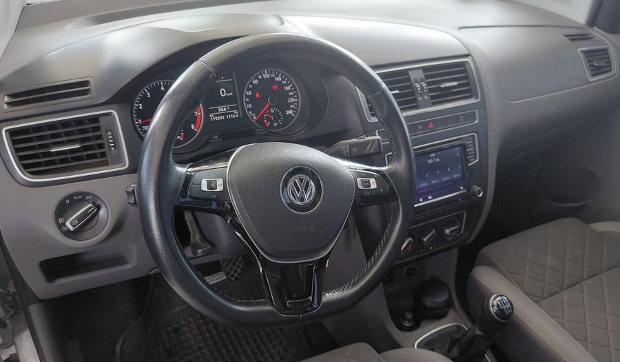 Volkswagen Suran 1.6 16V HIGHLINE Wagon 2016