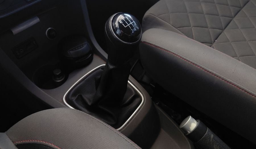 Volkswagen Suran 1.6 16V HIGHLINE Wagon 2016