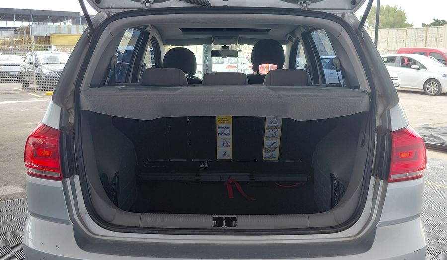 Volkswagen Suran 1.6 16V HIGHLINE Wagon 2016