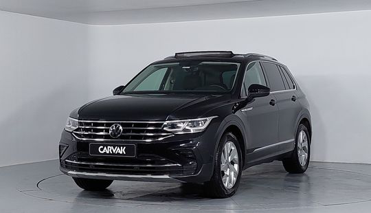 Volkswagen • Tiguan