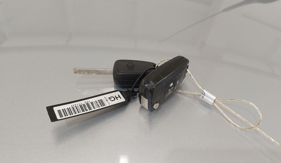 Chevrolet Onix MPFI LT Hatchback 2013