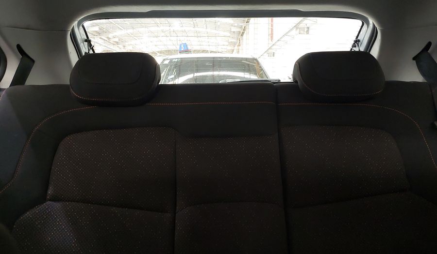 Chevrolet Onix MPFI LT Hatchback 2013