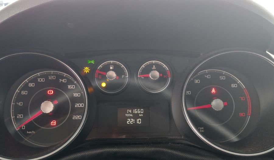 Fiat Punto 1.4 ATTRACTIVE 5P Hatchback 2013