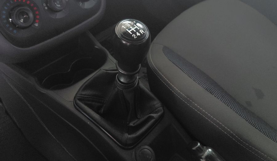 Fiat Punto 1.4 ATTRACTIVE 5P Hatchback 2013