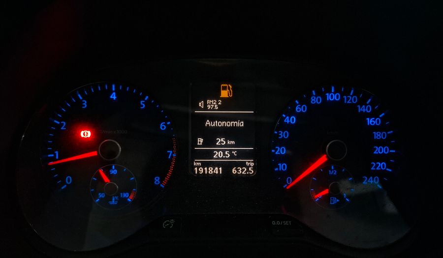 Volkswagen Suran 1.6 COMFORTLINE MT Minivan 2010