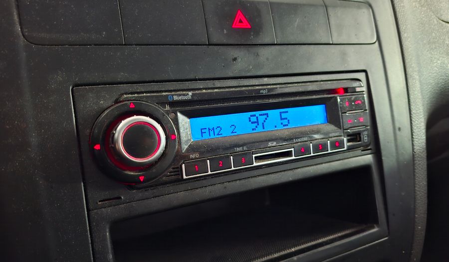 Volkswagen Suran 1.6 COMFORTLINE MT Minivan 2010