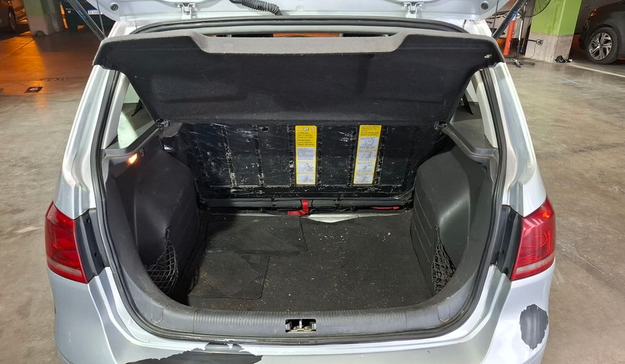 Volkswagen Suran 1.6 COMFORTLINE MT Minivan 2010