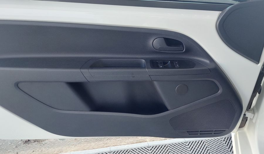 Volkswagen Up 1.0 TAKE UP Hatchback 2017